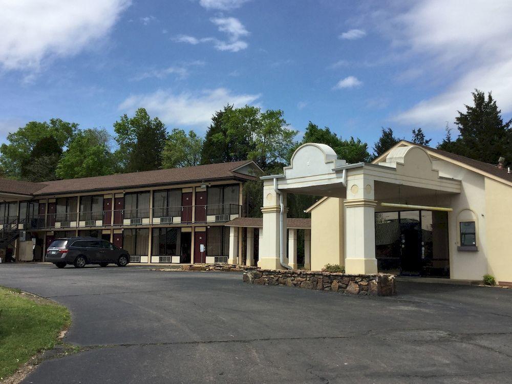 Sunset Inn Clarksville Zewnętrze zdjęcie